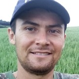 Douglasknirsq4 from Santo Cristo | Man | 33 years old | Pisces