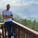 Nsrniglzu from Sion | Man | 43 years old | Capricorn