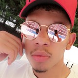 Yurimoreira7Ve from Sofia | Man | 27 years old | Aquarius
