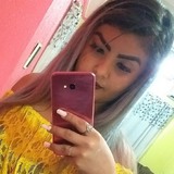 De from Manaus | Woman | 28 years old | Aries