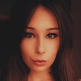 Celinee from Jette | Woman | 28 years old | Taurus