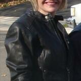 Lizzie from Conway | Woman | 37 years old | Capricorn