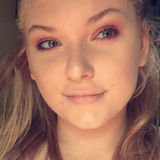 Mel from Cortlandt Manor | Woman | 28 years old | Capricorn