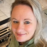 Christiana from Palm Beach Gardens | Woman | 43 years old | Cancer