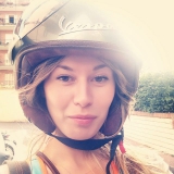 Wanda from Napoli | Woman | 38 years old | Aries