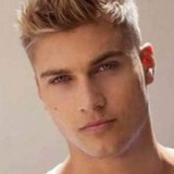 Adipas4E from Bihac | Man | 32 years old | Capricorn