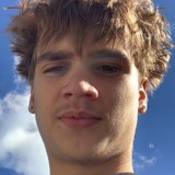 Collinfortie4U from Essex Junction | Man | 18 years old | Taurus