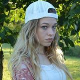 Lauren from Round Hill | Woman | 27 years old | Gemini