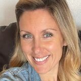 Hoos from Toronto | Woman | 61 years old | Taurus