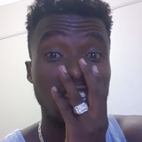 Husseinrobletm from Toronto | Man | 27 years old | Capricorn