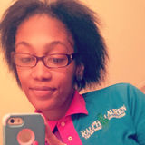 Dee from Newton | Woman | 30 years old | Pisces