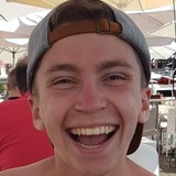 Jimmy from Nyon | Man | 27 years old | Cancer