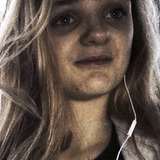 Maaikees from Annen | Woman | 30 years old | Capricorn